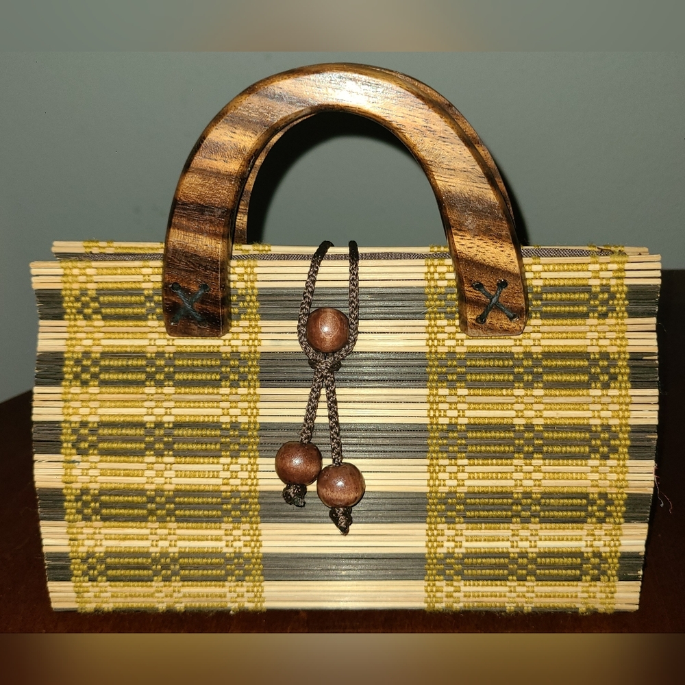 VINTAGE BAMBOO WOOD HANDMADE IN THAILAND BAG CLUTCH FOLDING PURSE